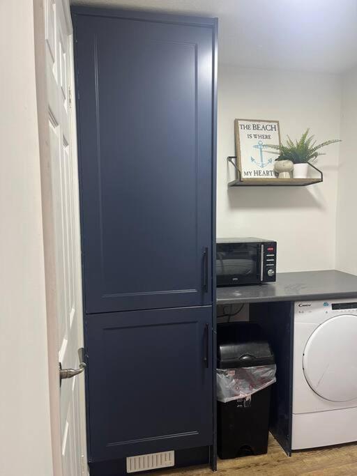 Lobster Cottage - Stylish 3 Bedroom Cottage In Heart Of Tenby Town, Pembrokeshire Bagian luar foto