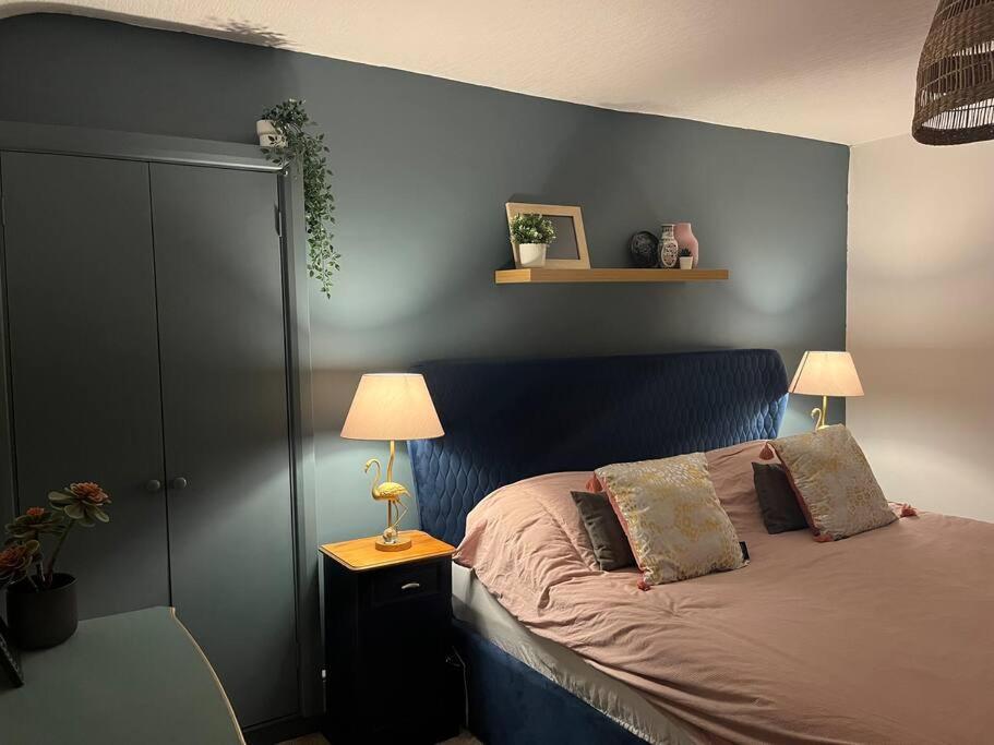 Lobster Cottage - Stylish 3 Bedroom Cottage In Heart Of Tenby Town, Pembrokeshire Bagian luar foto