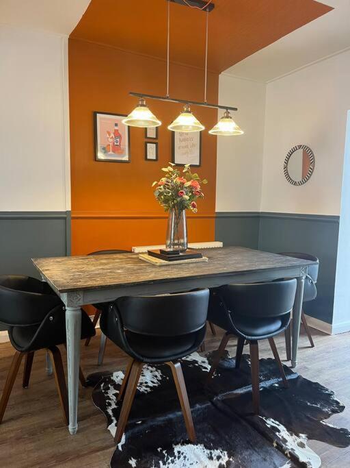 Lobster Cottage - Stylish 3 Bedroom Cottage In Heart Of Tenby Town, Pembrokeshire Bagian luar foto