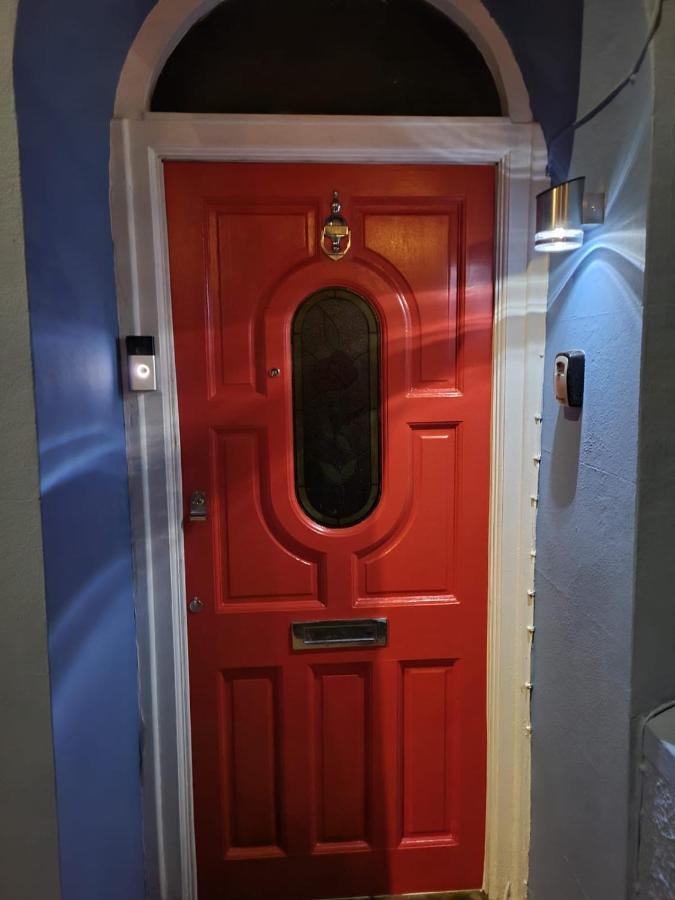 Lobster Cottage - Stylish 3 Bedroom Cottage In Heart Of Tenby Town, Pembrokeshire Bagian luar foto