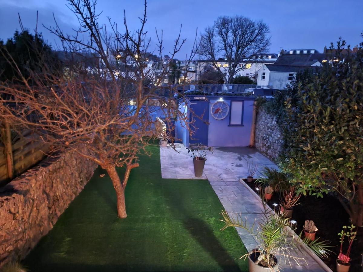 Lobster Cottage - Stylish 3 Bedroom Cottage In Heart Of Tenby Town, Pembrokeshire Bagian luar foto